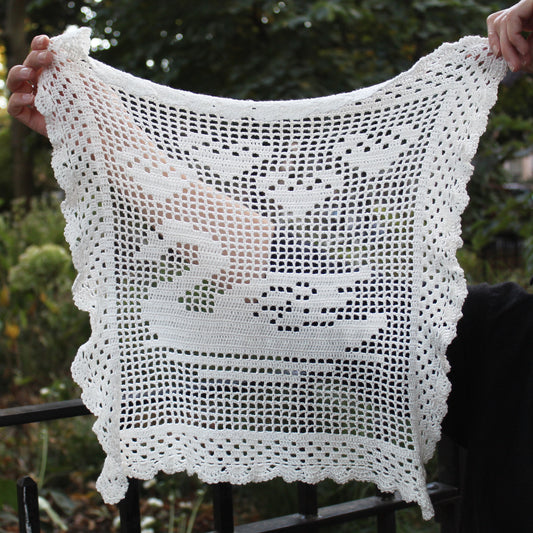 Filet Crochet Swan Handkerchief